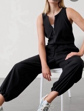 Athleta Flex Jumpsuit Black sz XS Lightweight Comfy front zip  588230 NEW